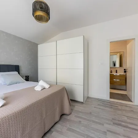 Apartment Sisters - Free Parking