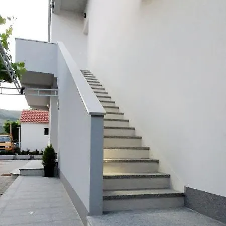 Sisters - Free Parking Apartment *