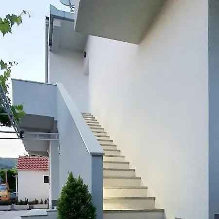 Appartement Sisters - Free Parking Trogir