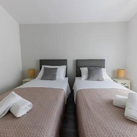 Sisters - Free Parking Appartement