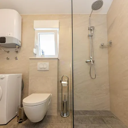 Sisters - Free Parking Appartement