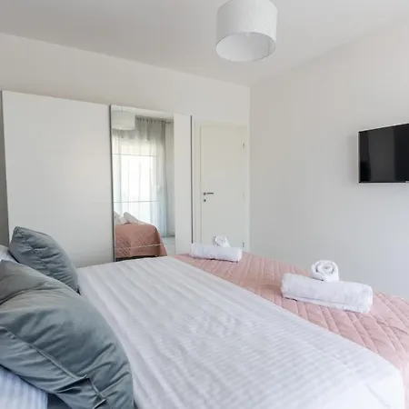 Sisters - Free Parking Appartement *