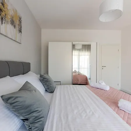 Sisters - Free Parking Apartment *